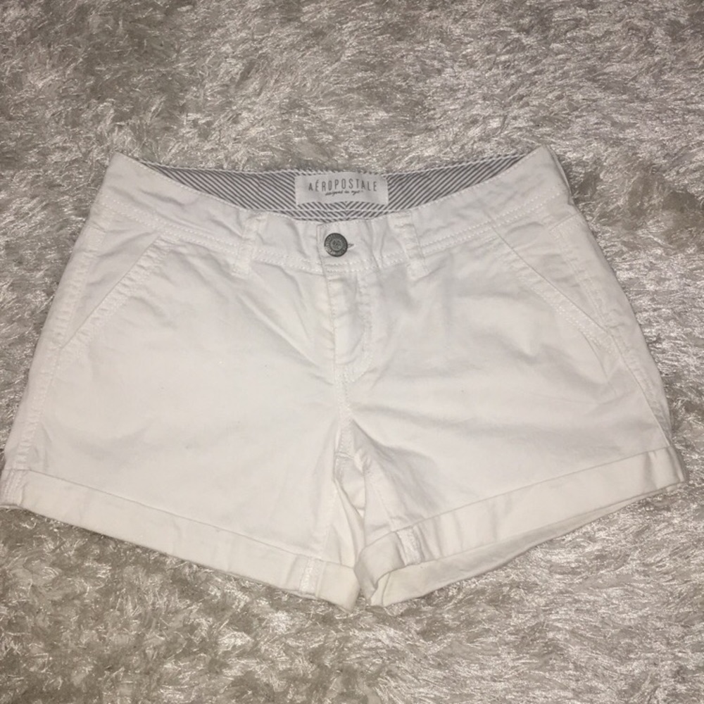 White shorts Aeropostale